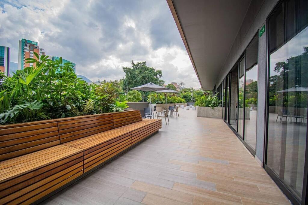Apartment Bright Topfloor A/c, Poblado Coworking1412 *